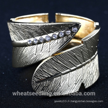 Plaqué or en alliage d&#39;acier en feuille de conception Wide Large Wrap Bracelet Bracelet pour homme et femme